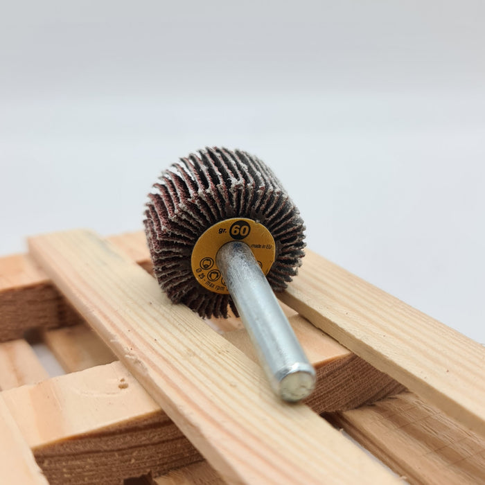 25 X 15 X 6 SHAFT MOUNTED FLAP WHEEL